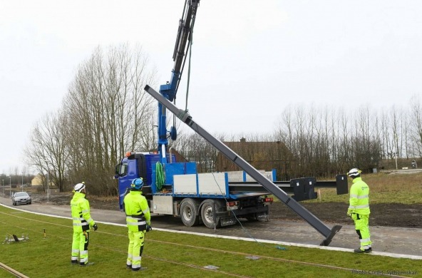 Lund Tramway - Installing OCS poles - Steconfer