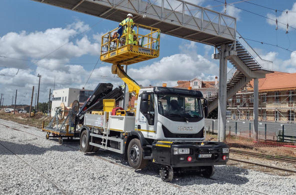 Steconfer takes another step towards Sustainability with a new railway catenary truck - Steconfer